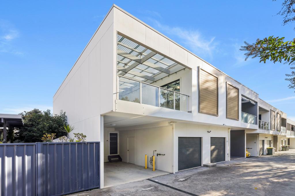 2/301 Princes Hwy, Albion Park Rail, NSW 2527