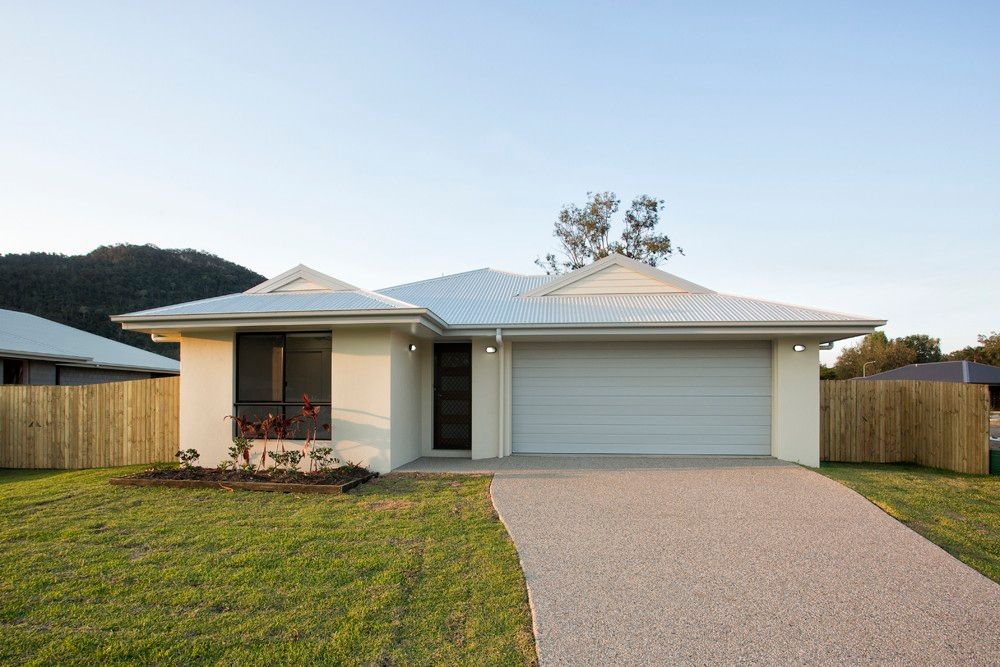 60 Macarthur Dr, Cannonvale, QLD 4802