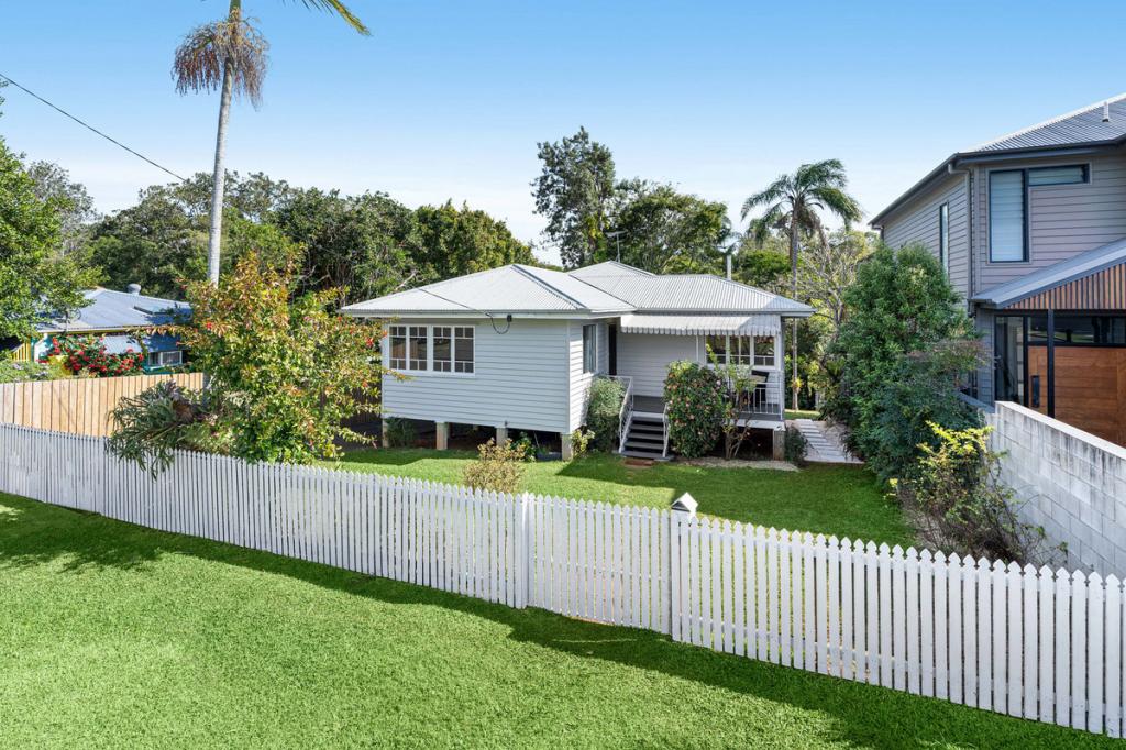 28 Byrneside Tce, Wynnum, QLD 4178