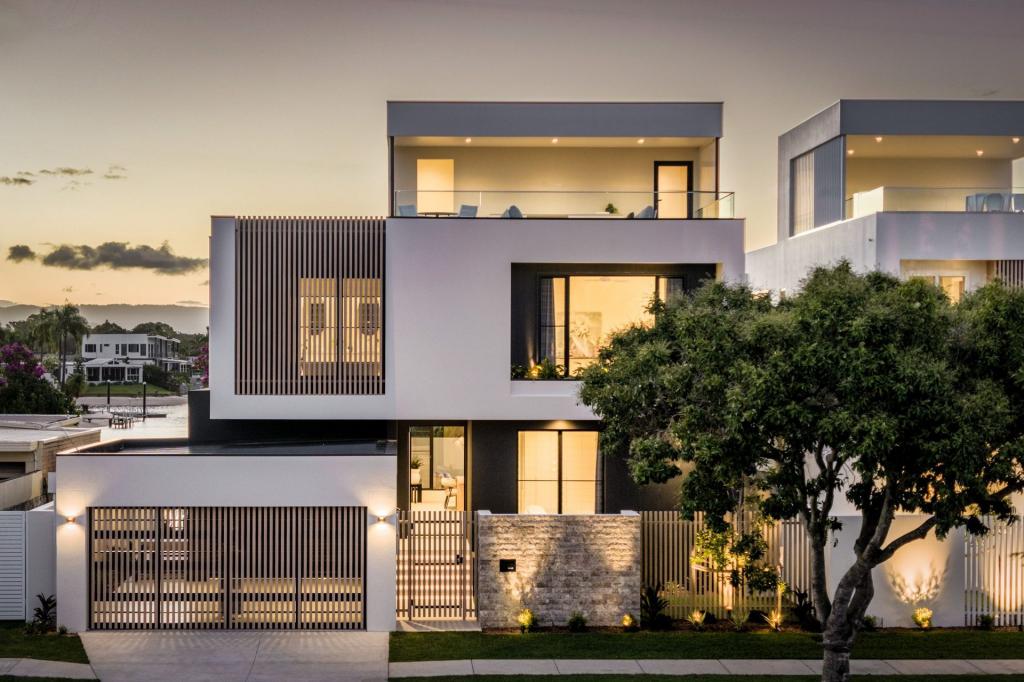 5b Rio Vista Bvd, Broadbeach Waters, QLD 4218