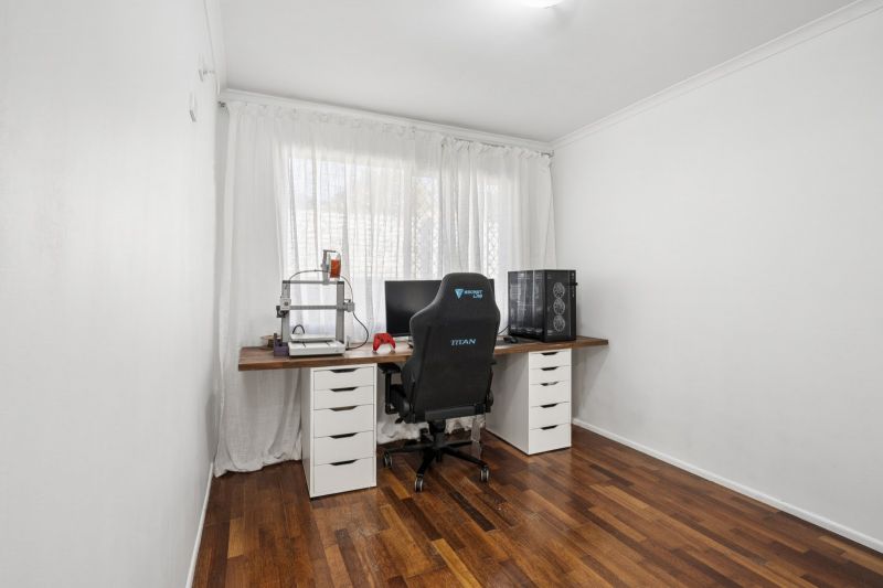 11 Daybell St, Woodford, QLD 4514