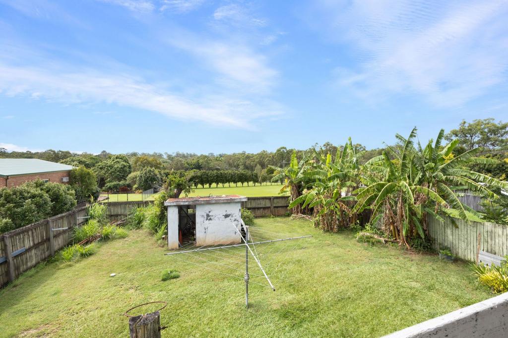 5 Neville Rd, Bridgeman Downs, QLD 4035