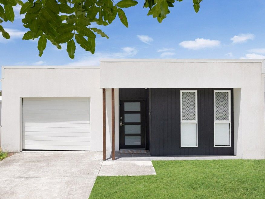 60 NORTH HIGH ST, BRASSALL, QLD 4305