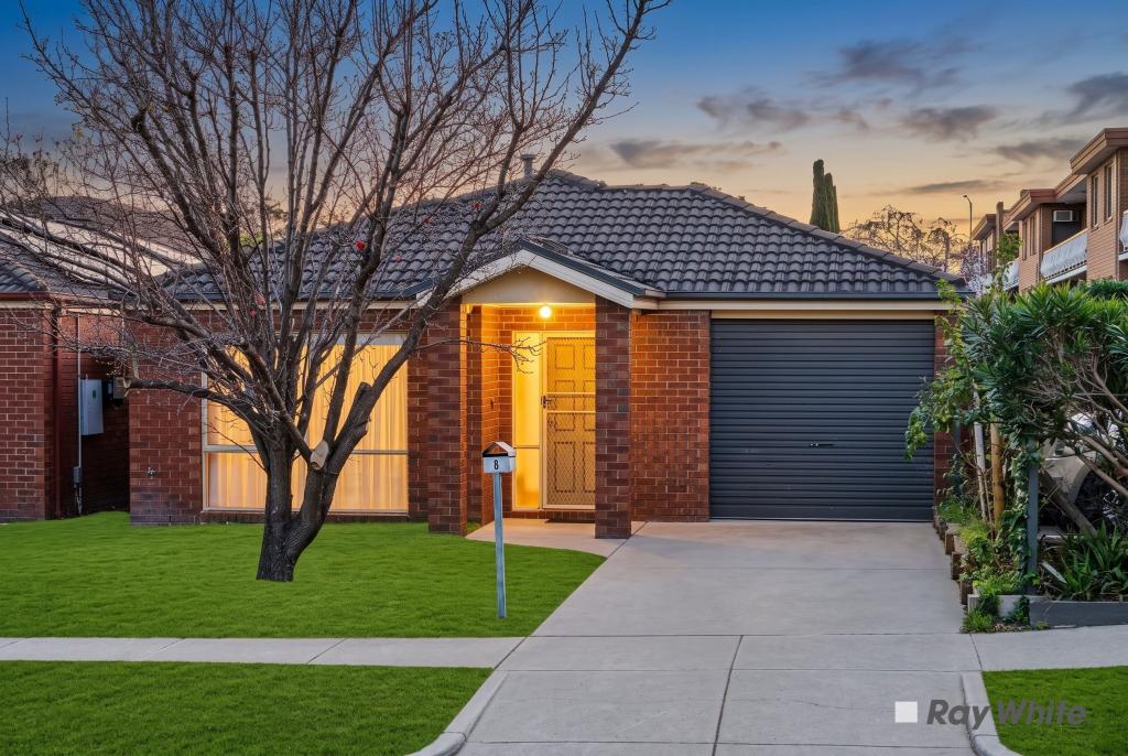 8 Mcfarlane Cres, Dandenong, VIC 3175