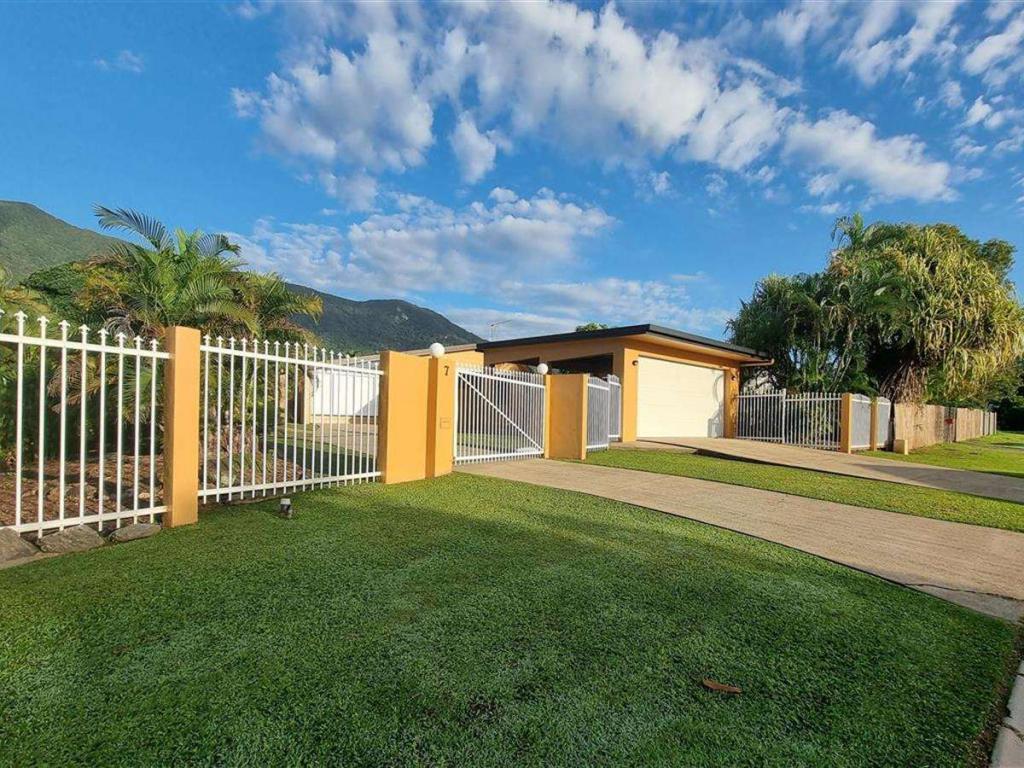 7 Jasmine St, Redlynch, QLD 4870