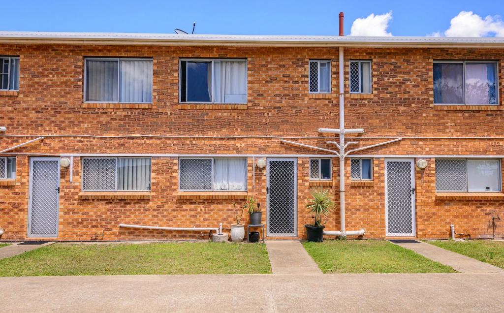 2/7 Eden St, South Gladstone, QLD 4680