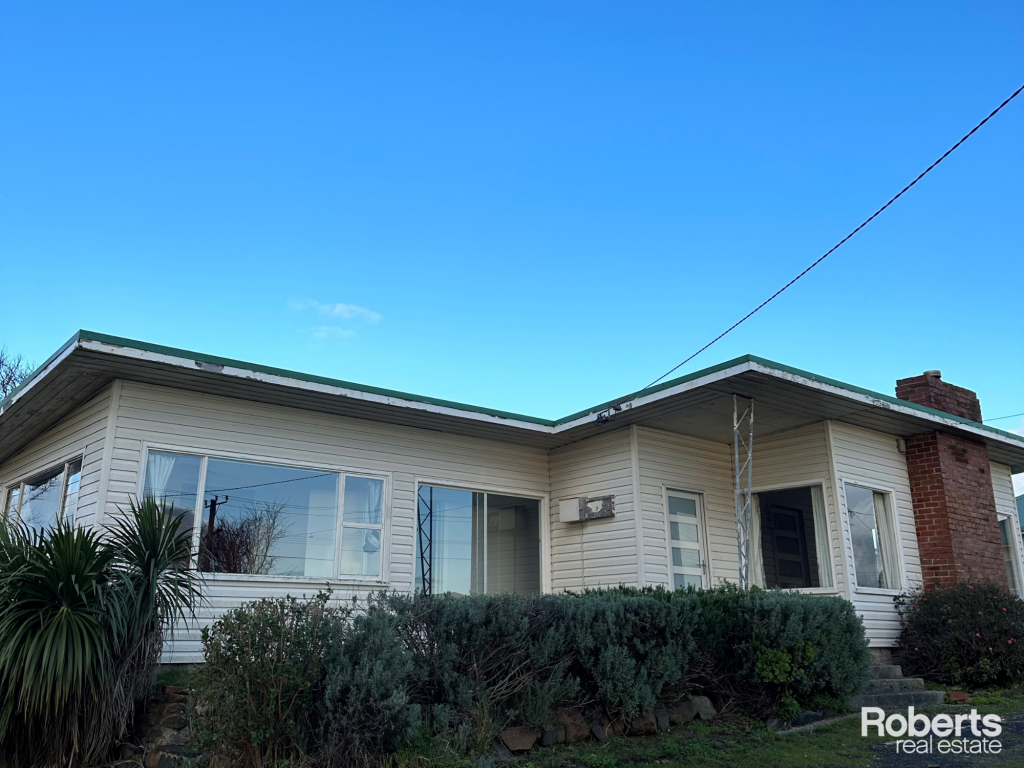 67 MASSEY ST, SMITHTON, TAS 7330