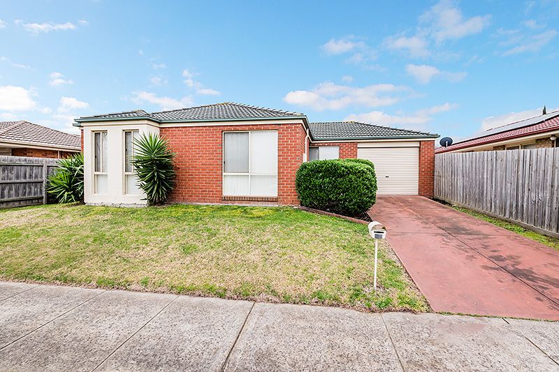 19 Amity Way, Cranbourne West, VIC 3977