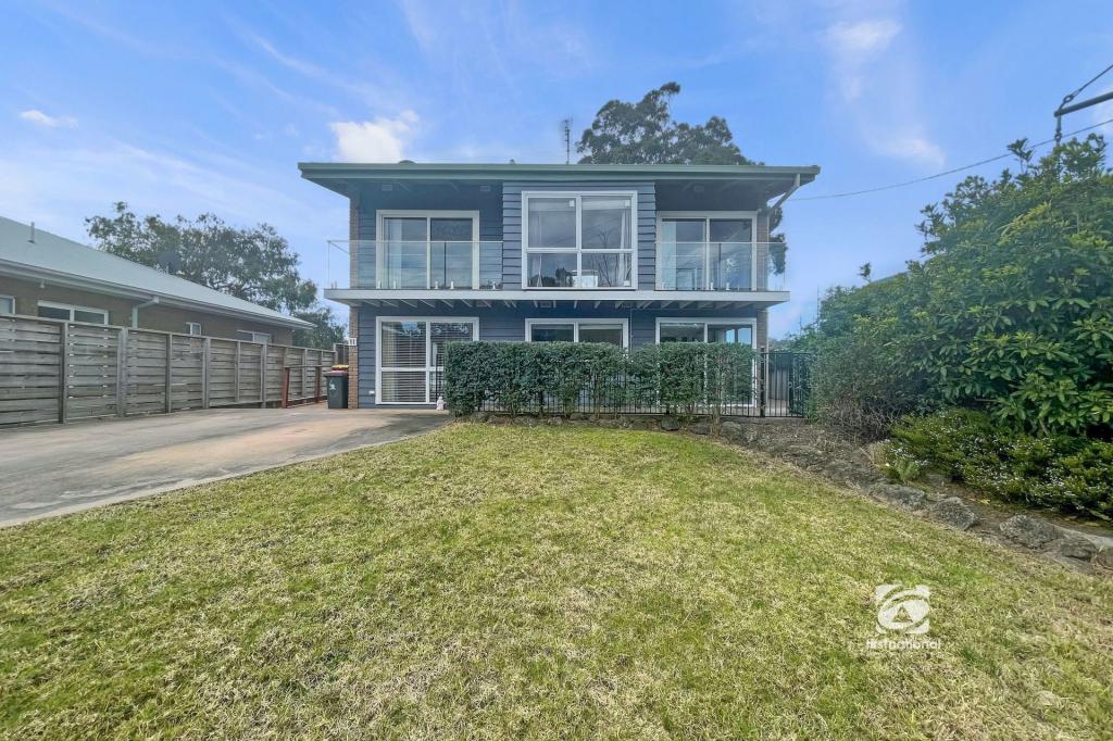 11 Lake Gr, Metung, VIC 3904