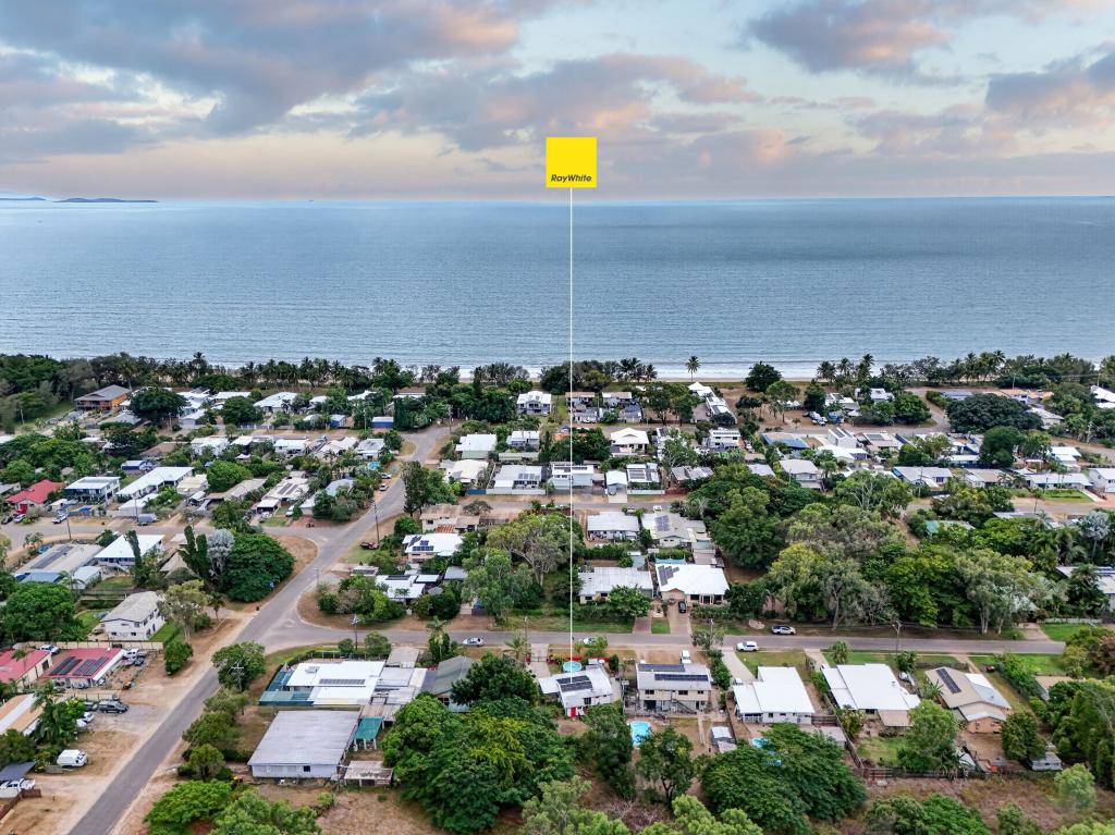 5 LAGOON CRES, SAUNDERS BEACH, QLD 4818