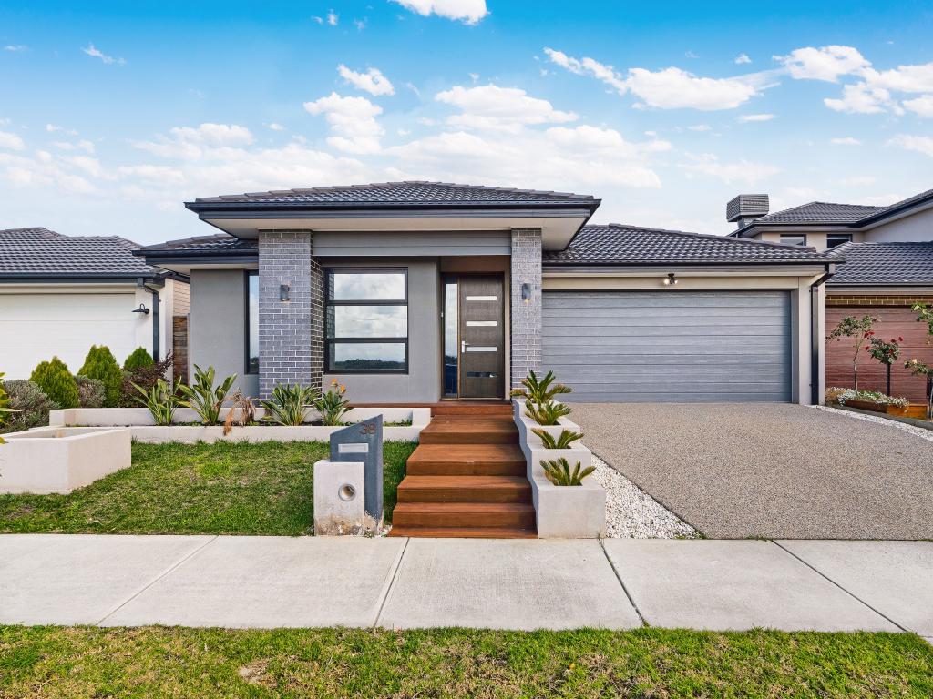 38 Ceduna Rd, Clyde North, VIC 3978