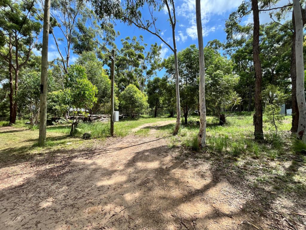 37-39 Doverton Dr, Russell Island, QLD 4184