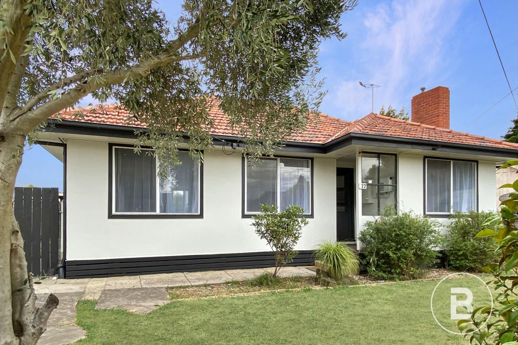 17 Banksia Rd, Wendouree, VIC 3355