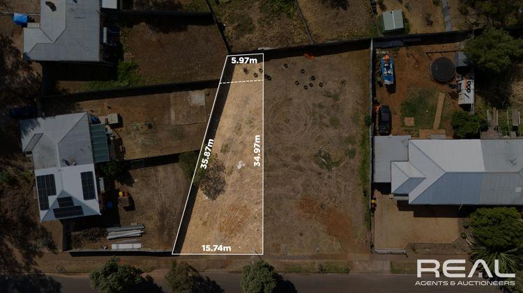 32 JOHNSTON RD, ELIZABETH DOWNS, SA 5113