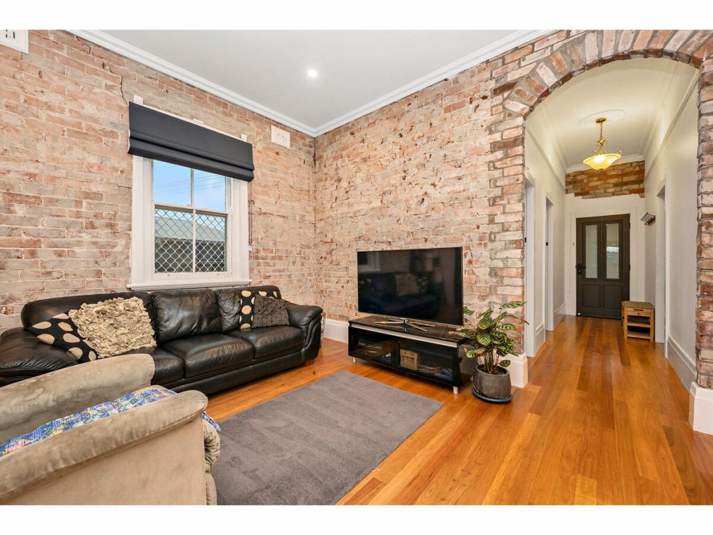 81 Lorna St, Waratah West, NSW 2298