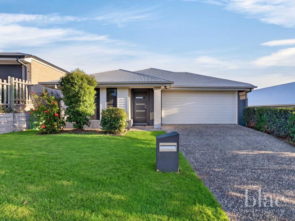 17 CAMBRIDGE WAY, RIPLEY, QLD 4306
