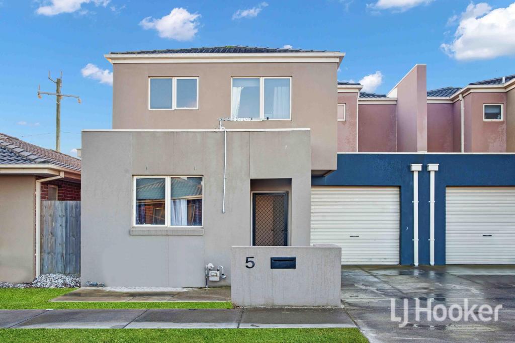 5/35 Tullidge St, Melton, VIC 3337
