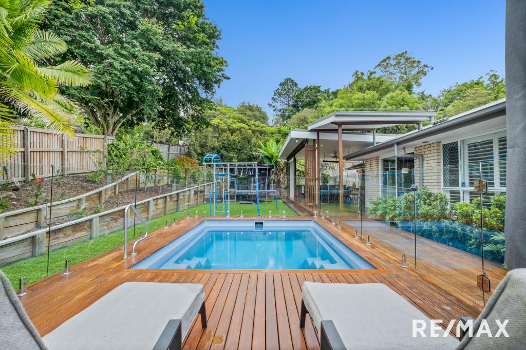 1 Greenhaven Cl, Burnside, QLD 4560