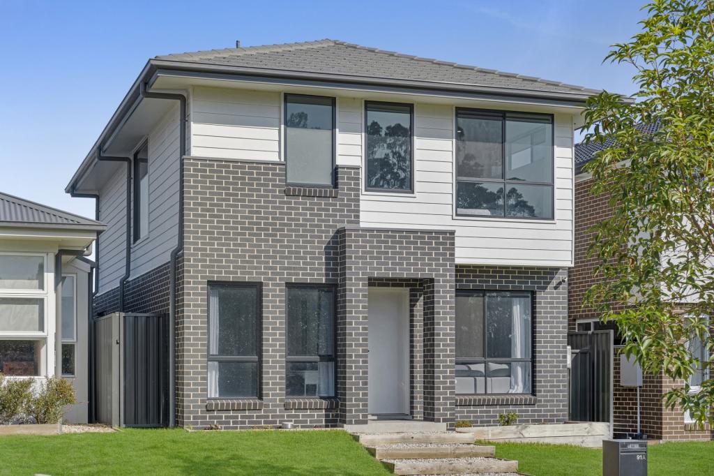 91a Liz Kernohan Dr, Elderslie, NSW 2570