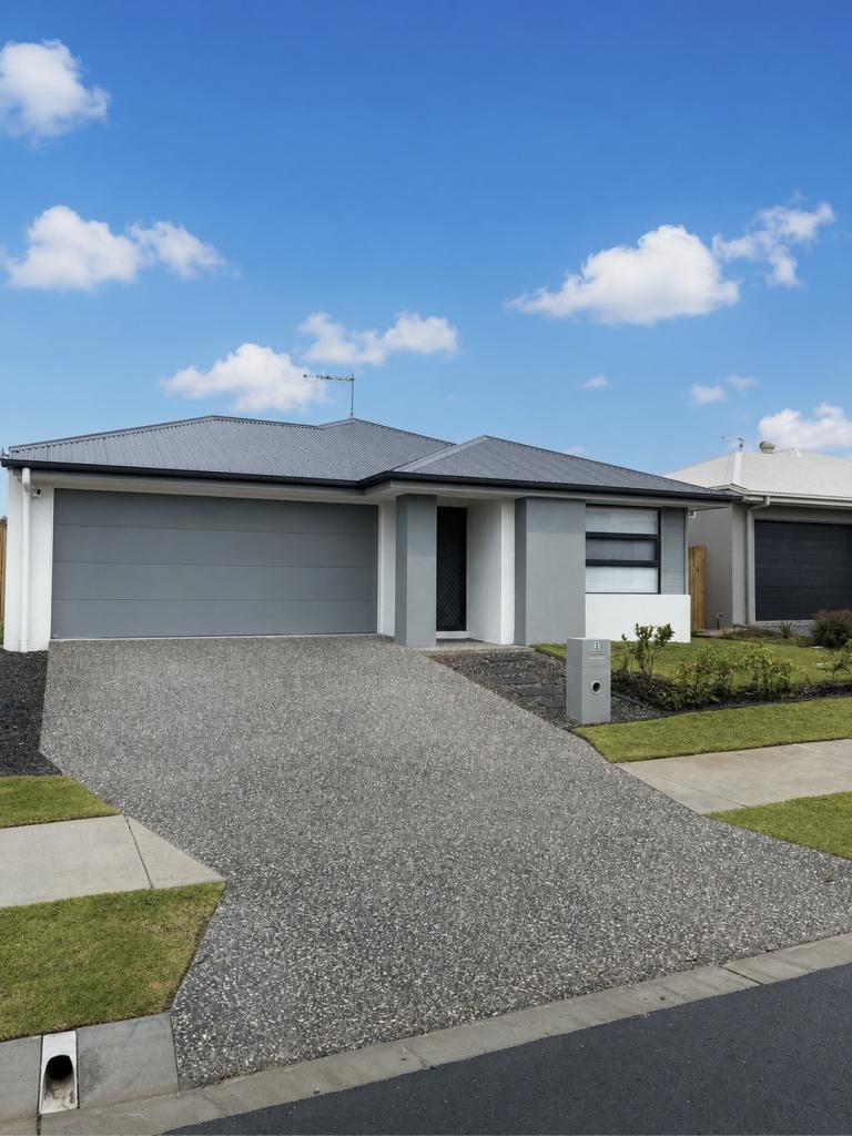 3 Finch St, Ripley, QLD 4306