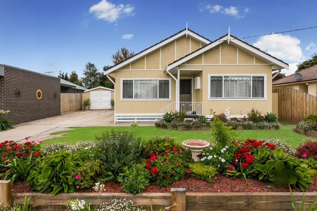 77 GAP RD, SUNBURY, VIC 3429