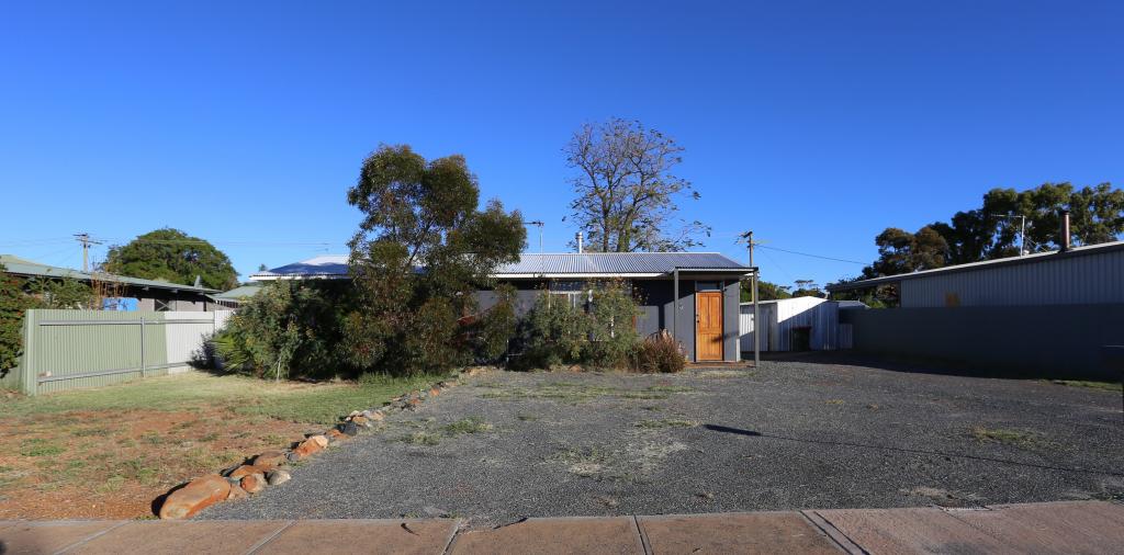 33 Hakea St, Kambalda West, WA 6442