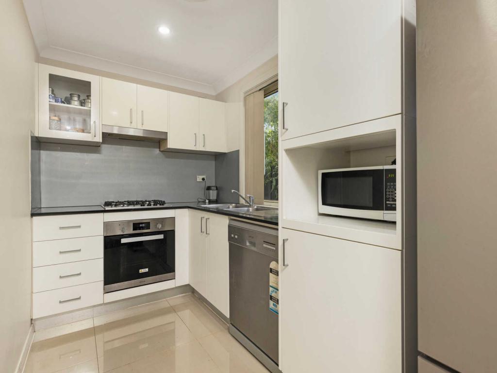 10/217 Targo Rd, Girraween, NSW 2145