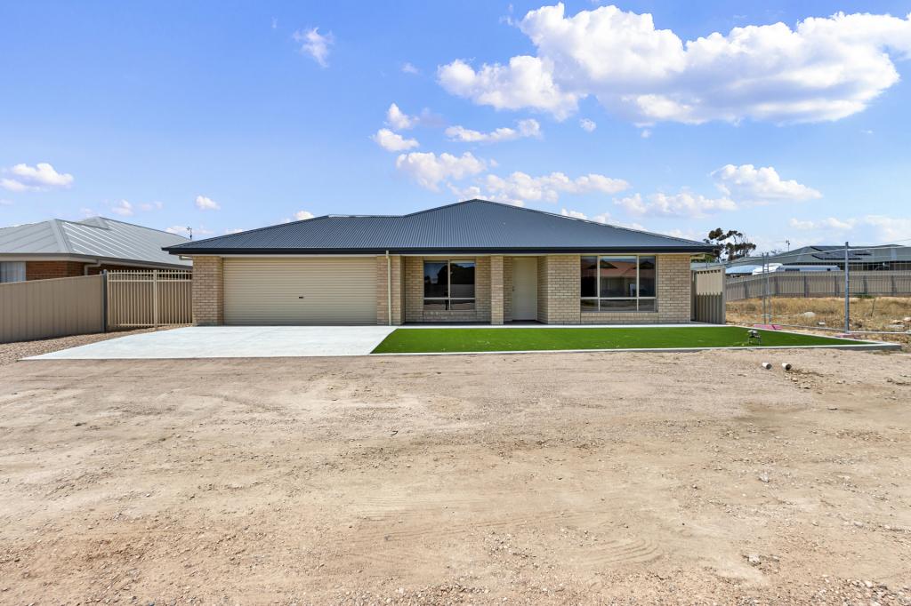 4 Chapman Rd, Moonta Bay, SA 5558