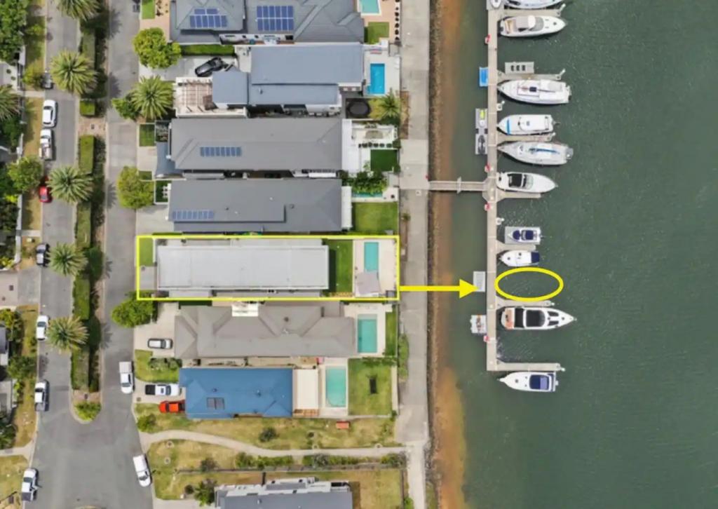 58 Harbour Rise, Hope Island, QLD 4212