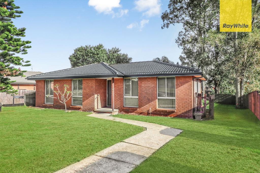 15 Menzies Cct, St Clair, NSW 2759