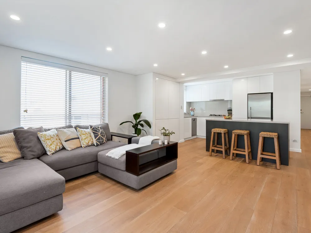 8/56 Wyadra Ave, Freshwater, NSW 2096