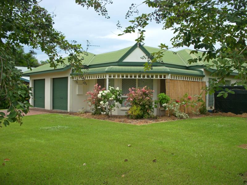 13 HARVARD GR, DURACK, NT 0830