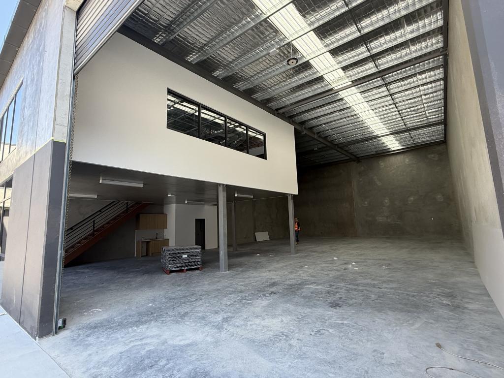 28 Hub Cres, Heathwood, QLD 4110