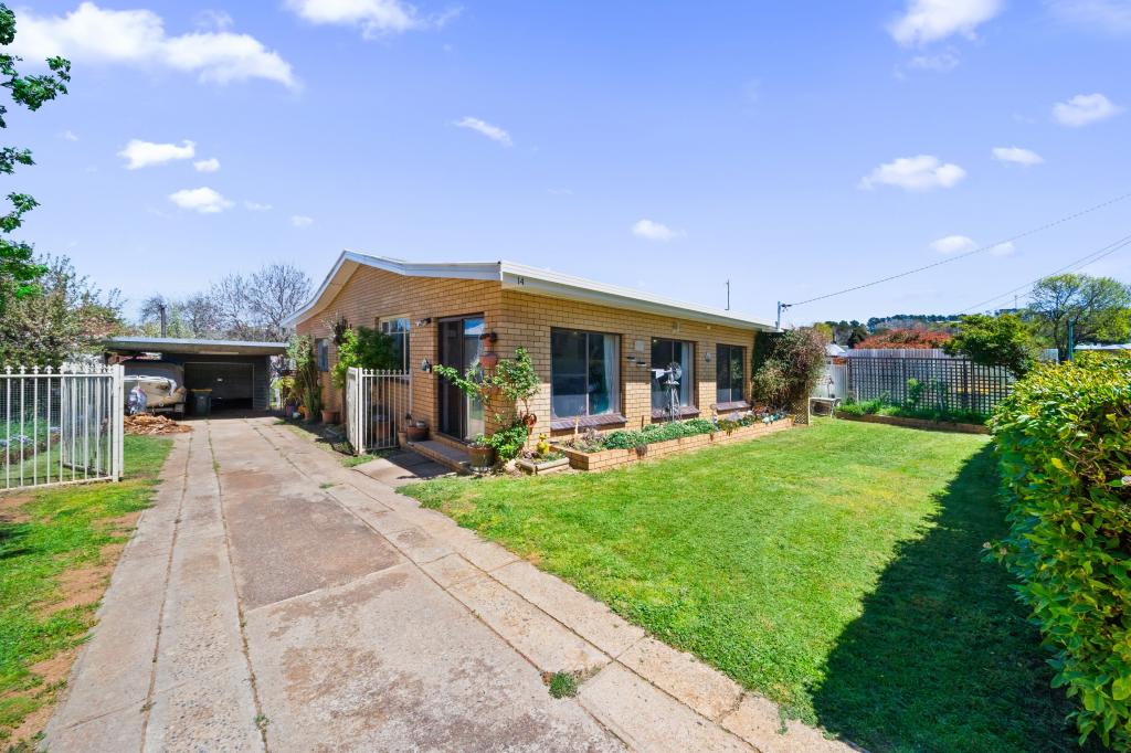 14 York St, Adaminaby, NSW 2629