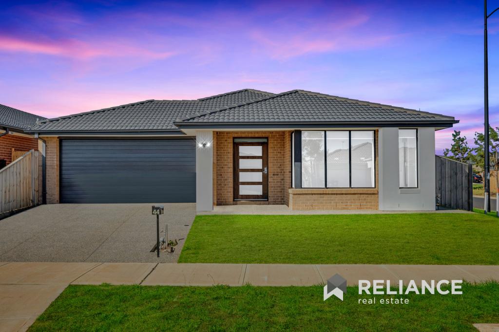 44 SELBOURNE ST, STRATHTULLOH, VIC 3338