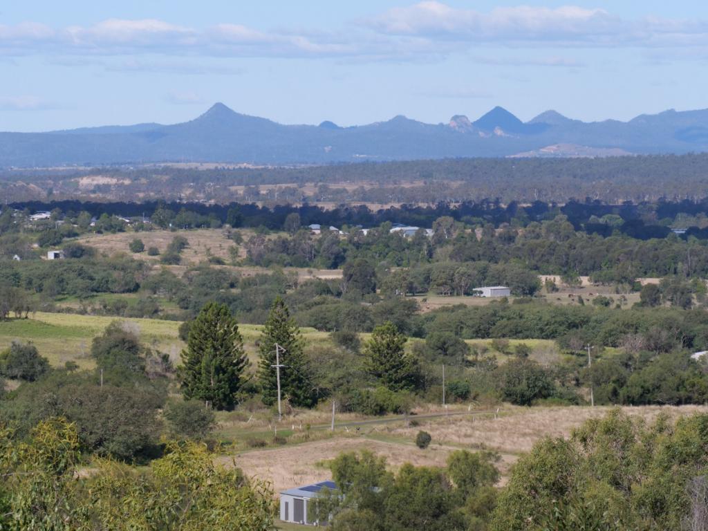 102-104 Keates Rd, Tallegalla, QLD 4340