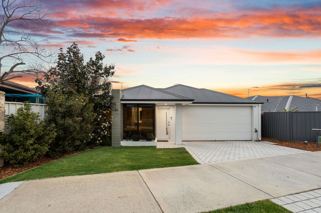 553 Rockingham Rd, Lake Coogee, WA 6166
