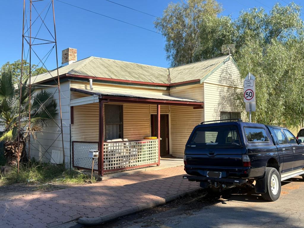 11 First St, Napperby, SA 5540