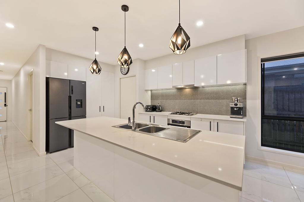 13 Vintage St, Palmview, QLD 4553