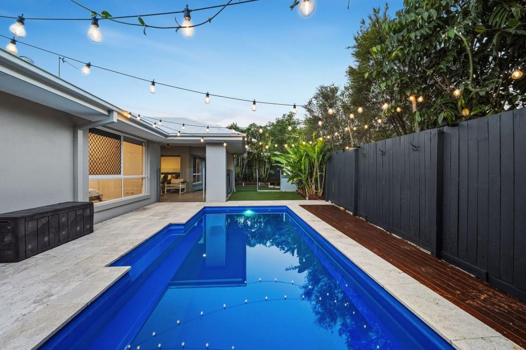 10 Tomoka Cl, Peregian Springs, QLD 4573