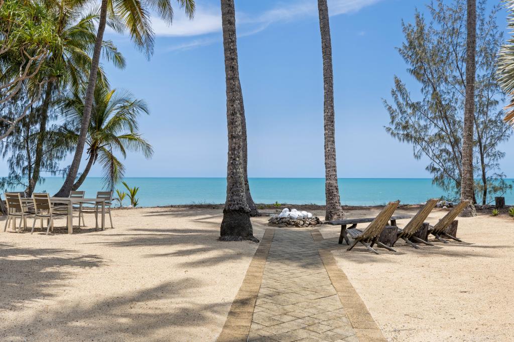 17 Oak St, Oak Beach, QLD 4877