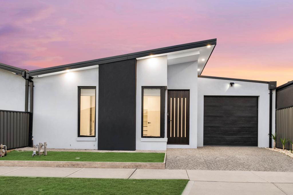 78 Darwinia Dr, Mickleham, VIC 3064