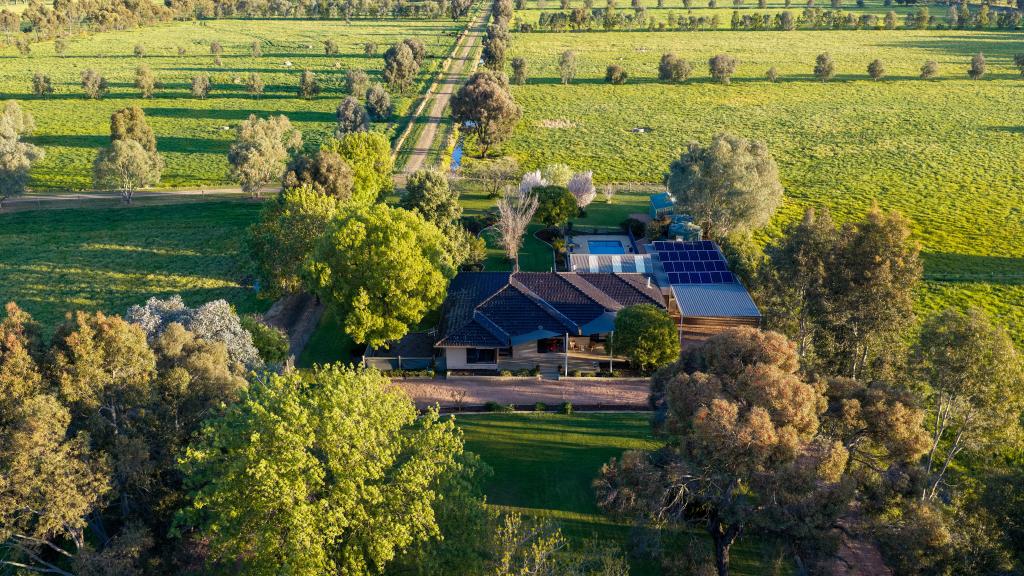 350 Mitchell Rd, Kialla, VIC 3631