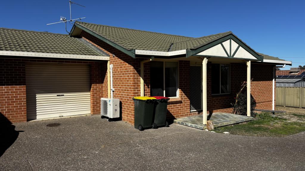 2/15 Charles Coxen Cl, Oxley Vale, NSW 2340