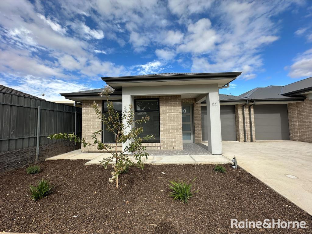 2/32 Hollow Dr, Andrews Farm, SA 5114