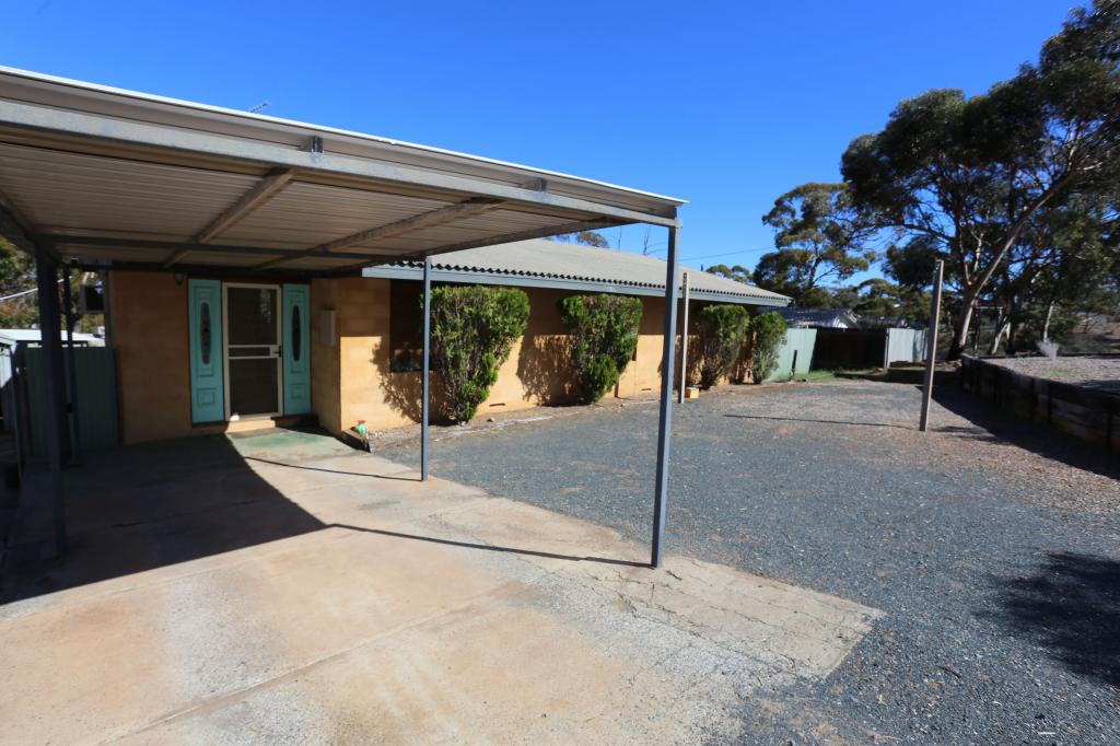 3 Bachelor Ave, Kambalda East, WA 6442