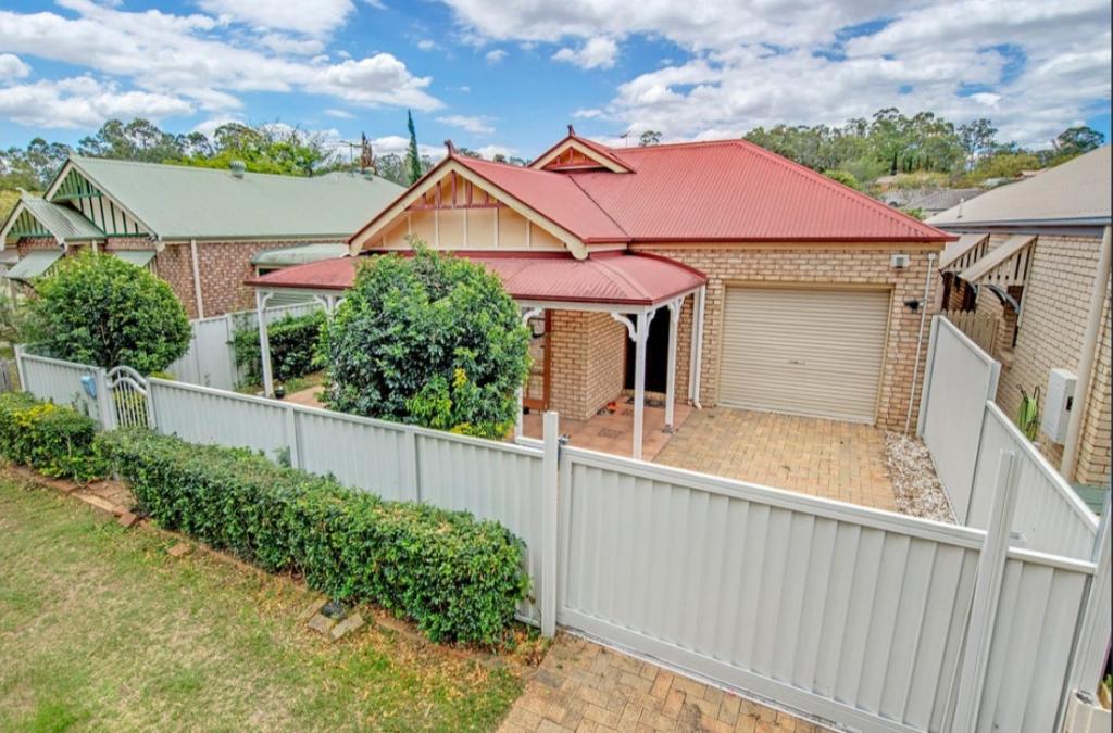 26 Glasshouse Cres, Forest Lake, QLD 4078