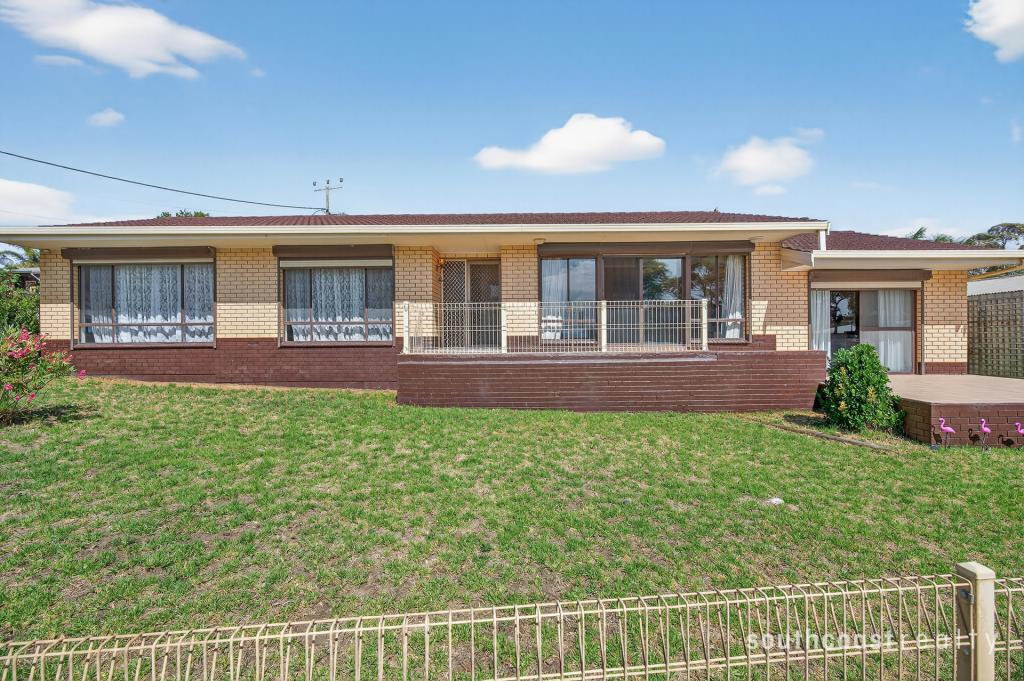 1 Dromana Pde, Hayborough, SA 5211