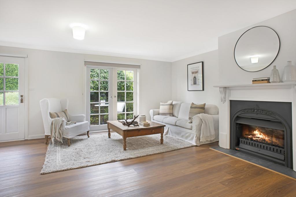 46 Great Western Hwy, Wentworth Falls, NSW 2782