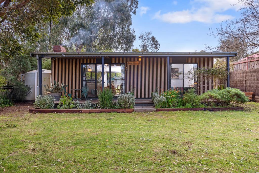 61 Saturn Pde, Venus Bay, VIC 3956